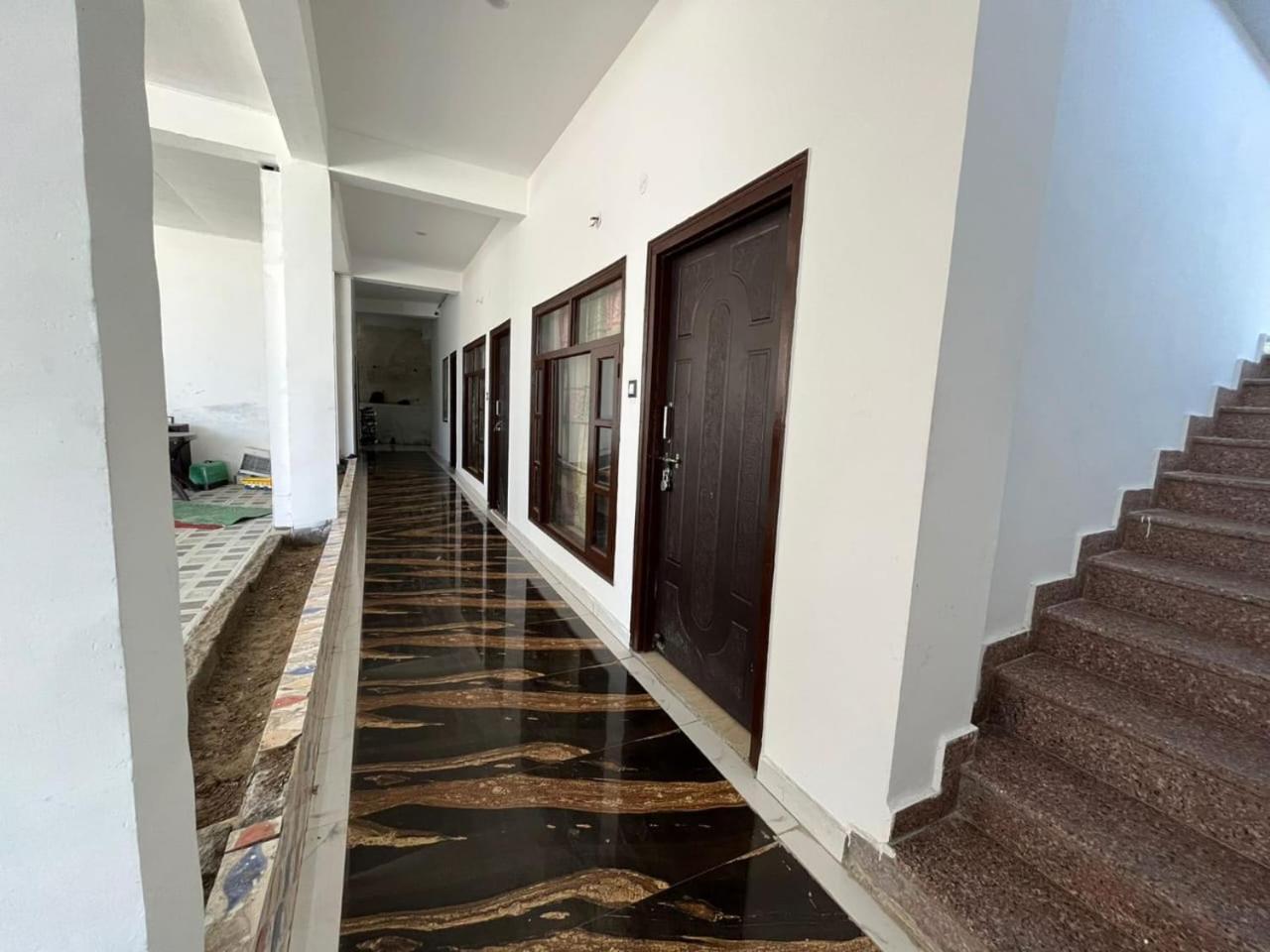 Rahul Hotel & Restaurant Mussoorie Exterior photo